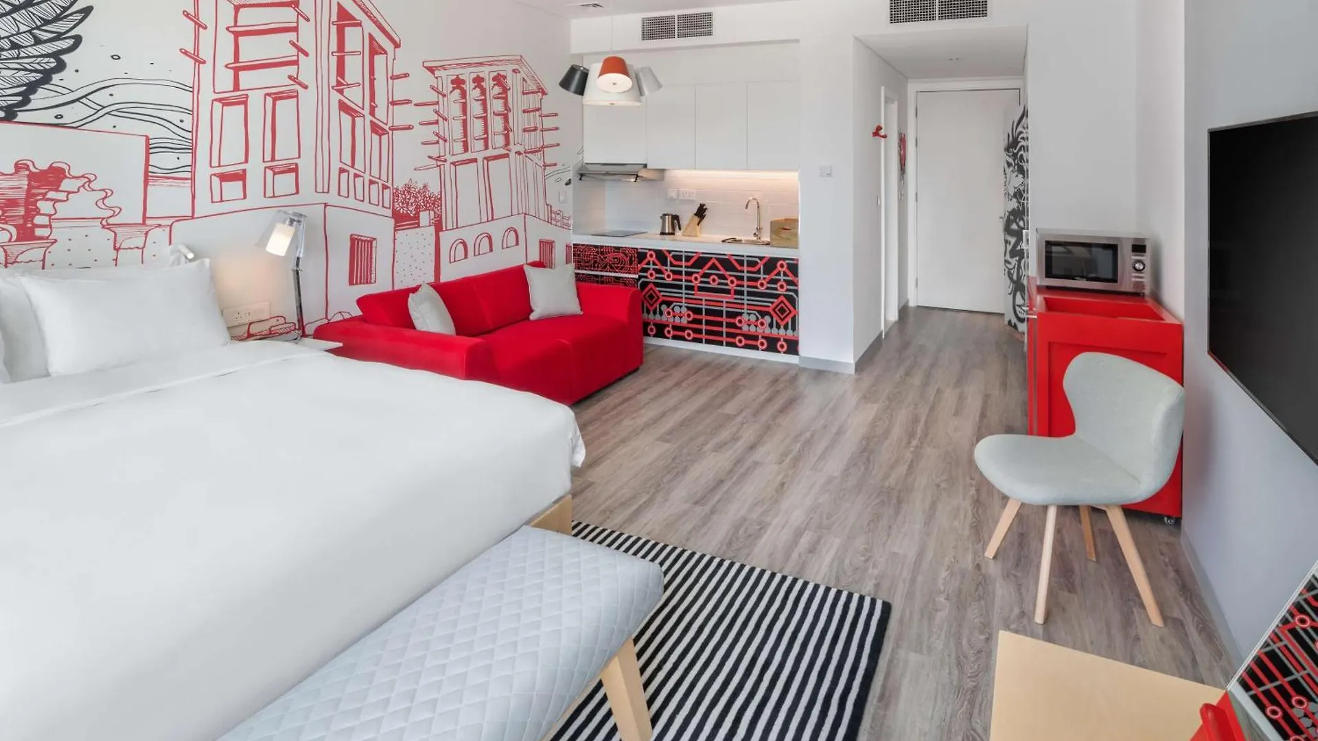 Radisson Red Dubai Silicon Oasis Hotel 4*,