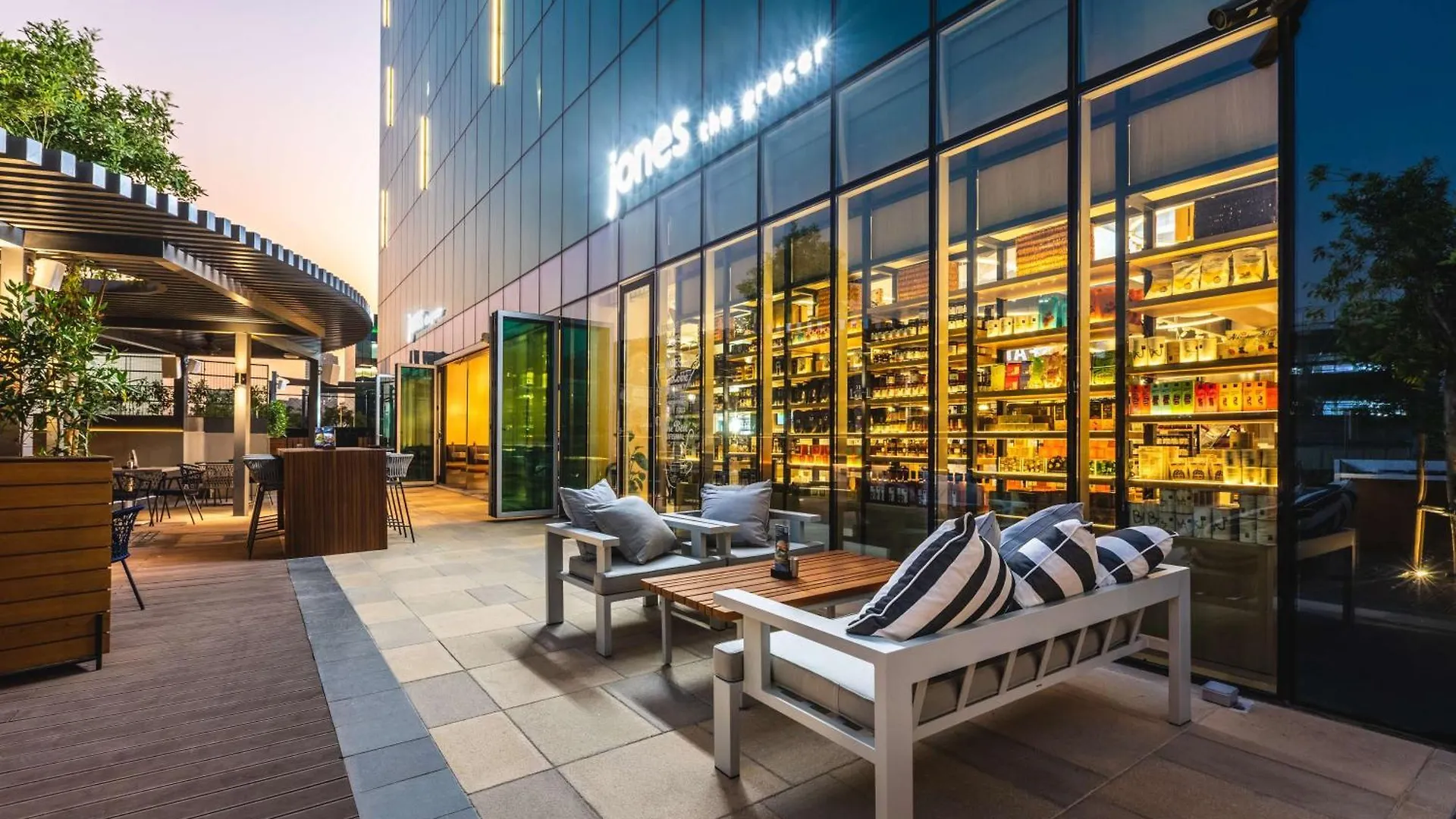 Radisson Red Dubai Silicon Oasis Hotel