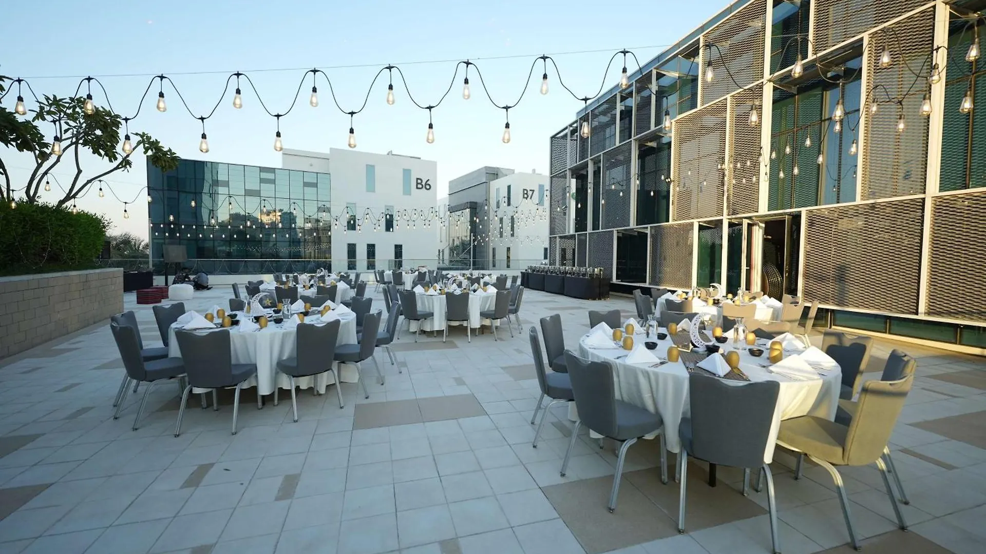 Radisson Red Dubai Silicon Oasis Hotel